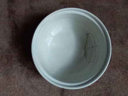 Photo of free Vintage White China Deep Dish (Holland Park W11) #1