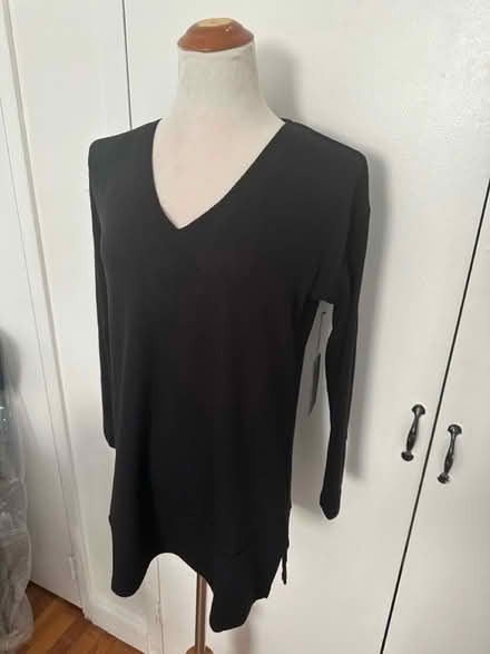Photo of free Women’s sweater xs with tags (Clinton Hill, Brooklyn) #1