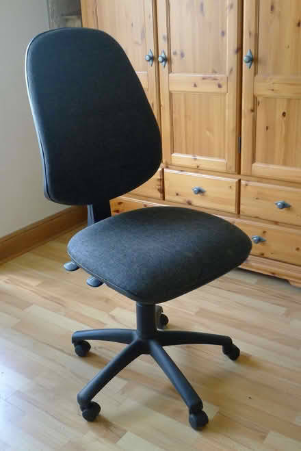Photo of free Office swivel chair (Charvil RG10) #2