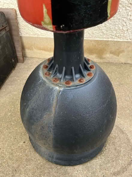 Photo of free Freestanding Boxing punch bag (BH25 New Milton) #4