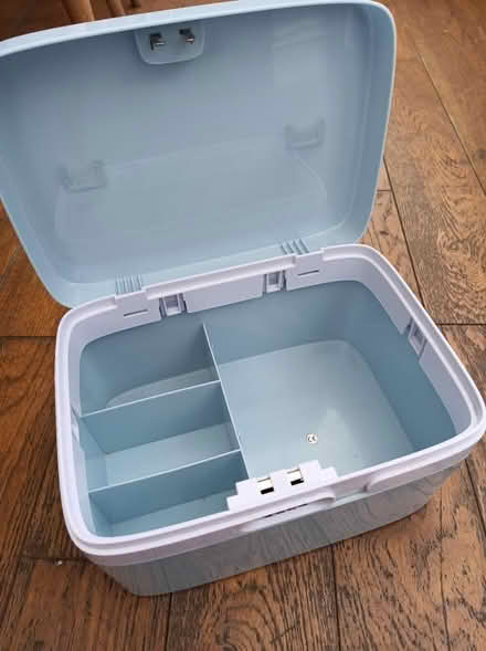 Photo of free Storage box, combination lock (RG4) #2