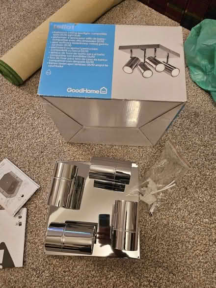 Photo of free Bathroom light (Maidenhead SL6) #1