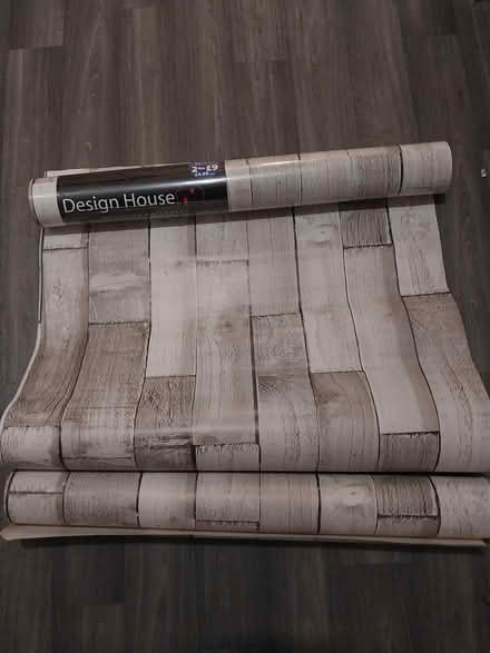 Photo of free Wood effect wallpaper .3, rolls (Leicester) #1