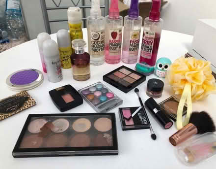 Photo of free Toiletries and makeup (Hammerfield HP1) #1
