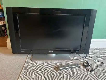 Photo of free 15 yr old Philips Flat Screen TV - works ok! (Osney OX2) #1
