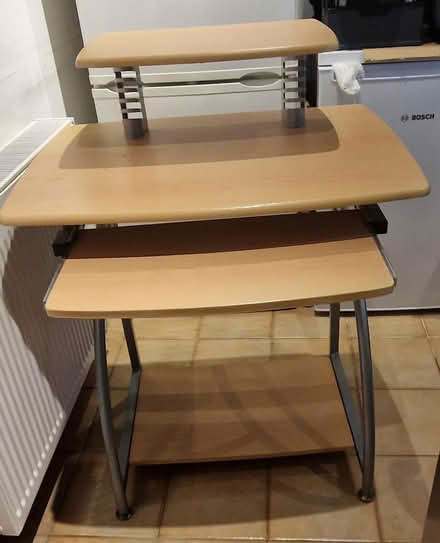 Photo of free Computer Desk (Belle Vue) #2