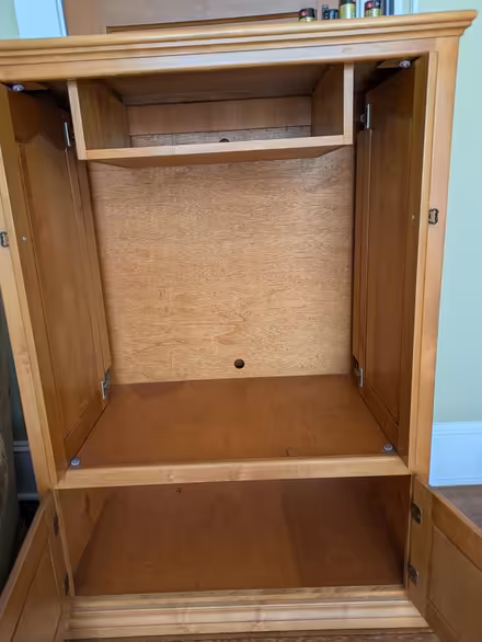 Photo of free Chest (Downtown Vero Park FL) #1