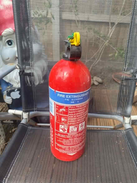 Photo of free Fire extinguisher (Hampton TW12) #2