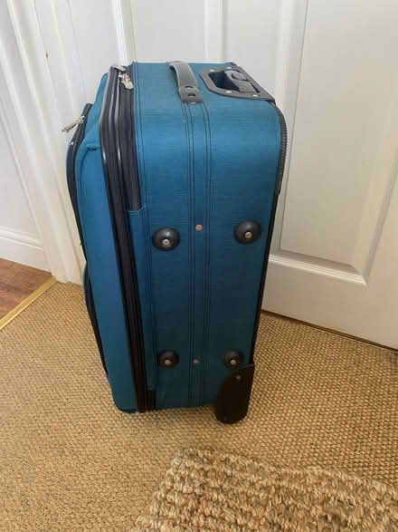 Photo of free Suitcase (Dinder BA5) #2