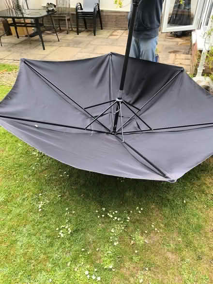 Photo of free Black Garden parasol - snapped cord (Reading RG2 (Shinfield Road)) #1