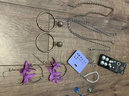 Photo of free Costume Jewellery (DA11) #3