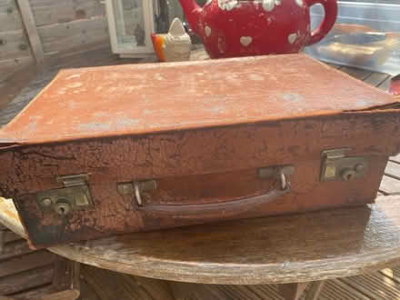 Photo of free Vintage case (Hampton TW12) #1