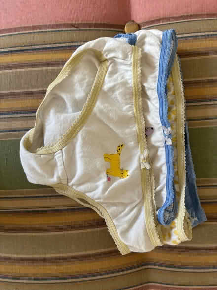 Photo of free Girls Pants - 2yrs (South Kensington W8) #1