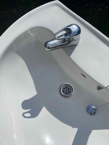 Photo of free Bathroom sink (Hampton TW12) #4