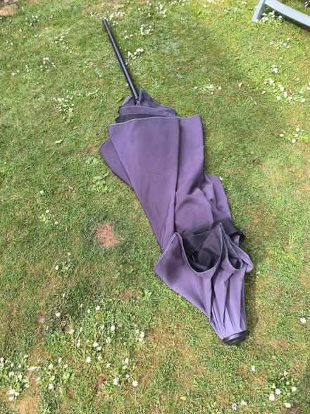 Photo of free Black Garden parasol - snapped cord (Reading RG2 (Shinfield Road)) #4