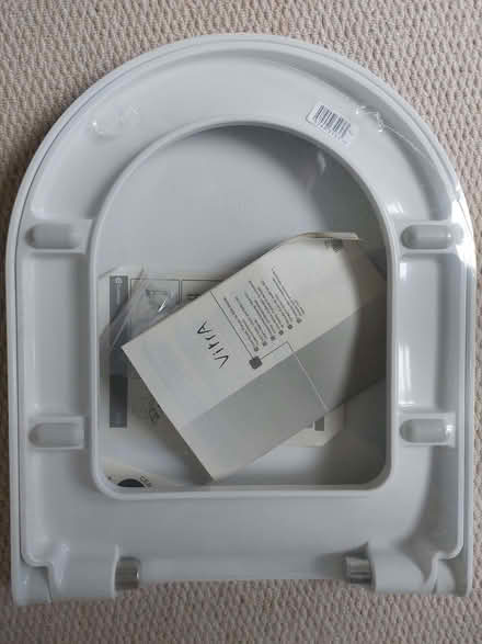 Photo of free Toilet seat (Oakwood LS8) #1