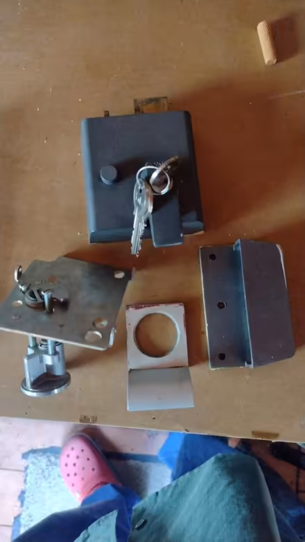 Photo of free Yale Rim Lock (Havant PO9) #1