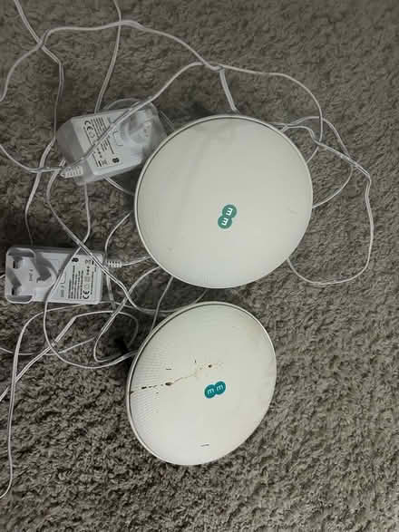 Photo of free EE WiFi discs (Peachcroft OX14) #1