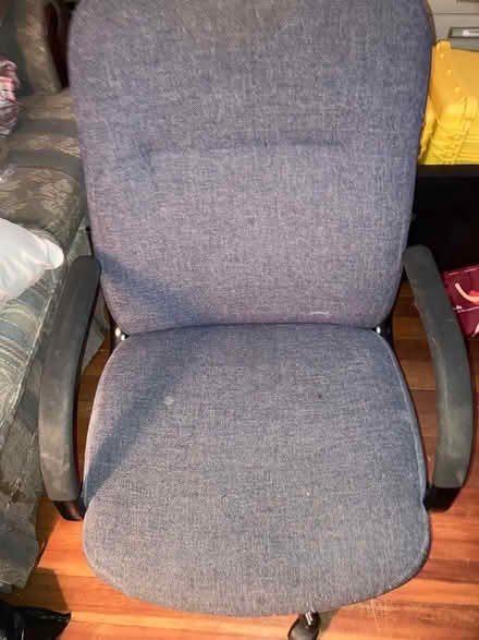 Photo of free Desk/office chair (East Arlington) #1