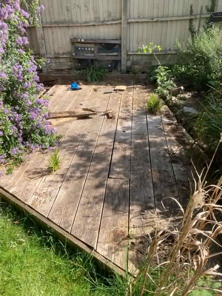 Photo of free Old timber (Farcet) #1