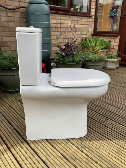 Photo of free Complete toilet. (Grappenhall WA4) #3