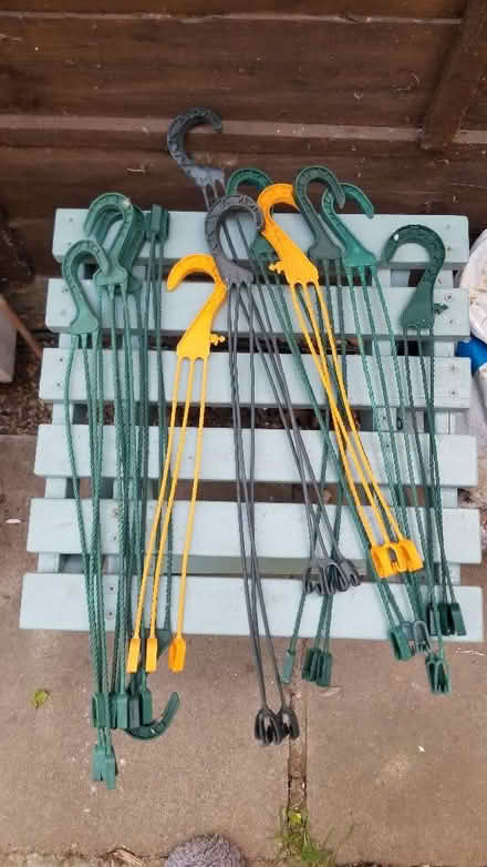 Photo of free Plastic plant pot hangers (Binfield RG42) #1