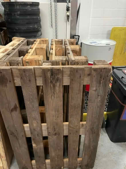 Photo of free 5 euro pallets (SE10 0FR) #1