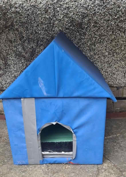 Photo of free Heavy duty Pet home (cat/dog) (RM9 Upney/Becontree) #1