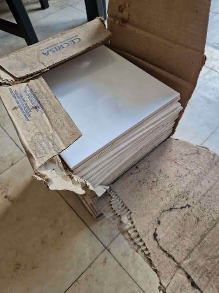 Photo of free Ceramic Tiles (Hornchurch RM12) #1