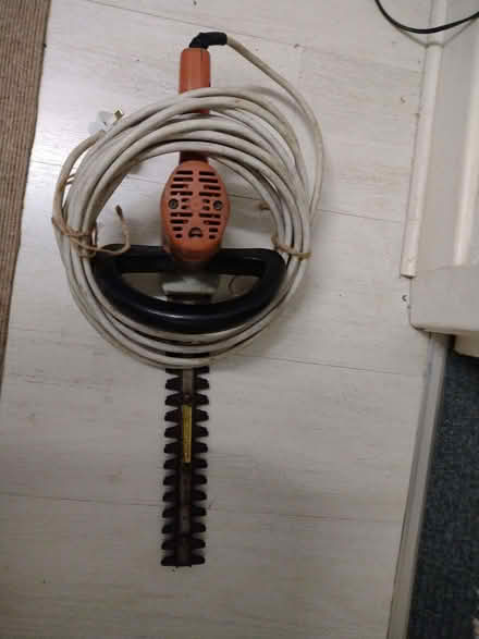 Photo of free Electric hedge trimmer (Stalybridge SK15) #1