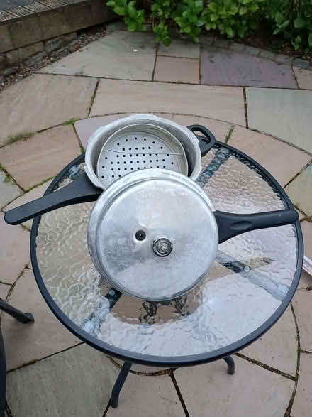 Photo of free pressure cooker (Owlbury SY9) #1