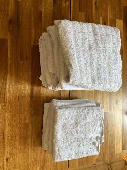 Photo of free White Company Bath + Hand Towels x4 (South Bank SE1) #2