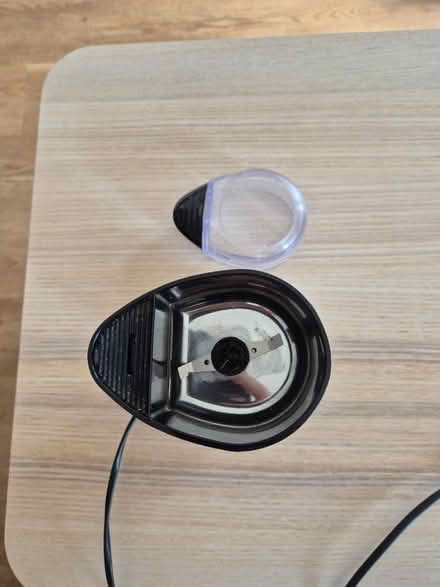 Photo of free Grinder (BA23GW) #2