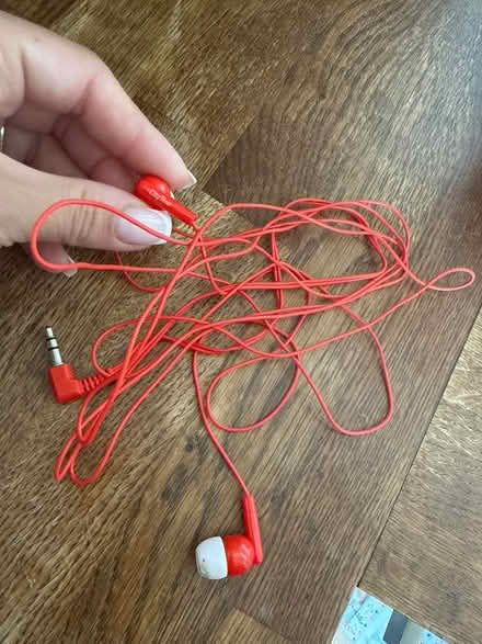 Photo of free Earphones (Newbury Park IG2) #1