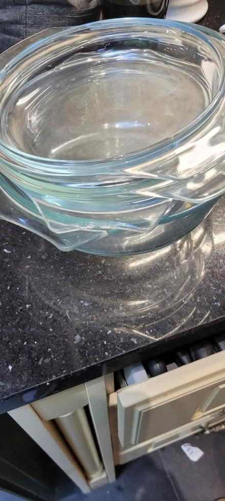 Photo of free Pyrex casserole dishes x2 (WA11) #4