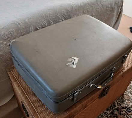 Photo of free Vintage American Tourister Suitcase (Sevenoaks TN13) #1