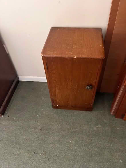 Photo of free Vintage bedside cabinet (Didcot OX11) #1