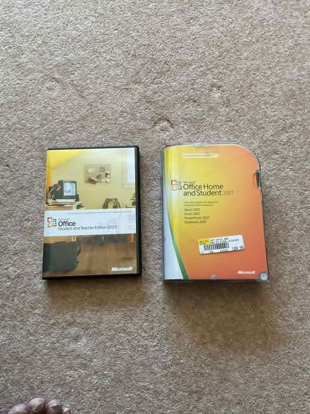 Photo of free Microsoft Home Office and Student 2007 (Crown Wood RG12) #1