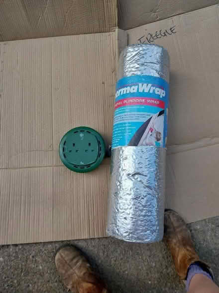 Photo of free 5m extension cable and thermal wrap foil roll (Kendal LA9) #1