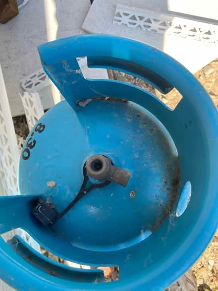 Photo of free Gas Bottle (Horndean PO8) #3