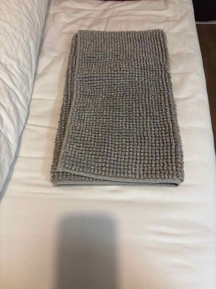 Photo of free Bath mat (NW10) #1