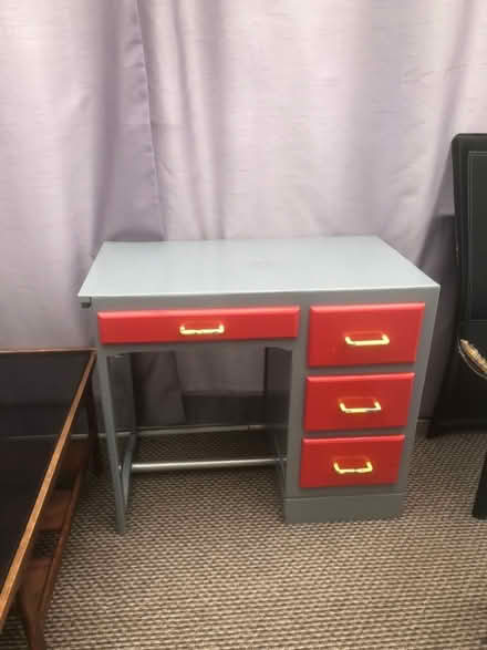 Photo of free Desk for boys room (Thornton Heath CR7) #2