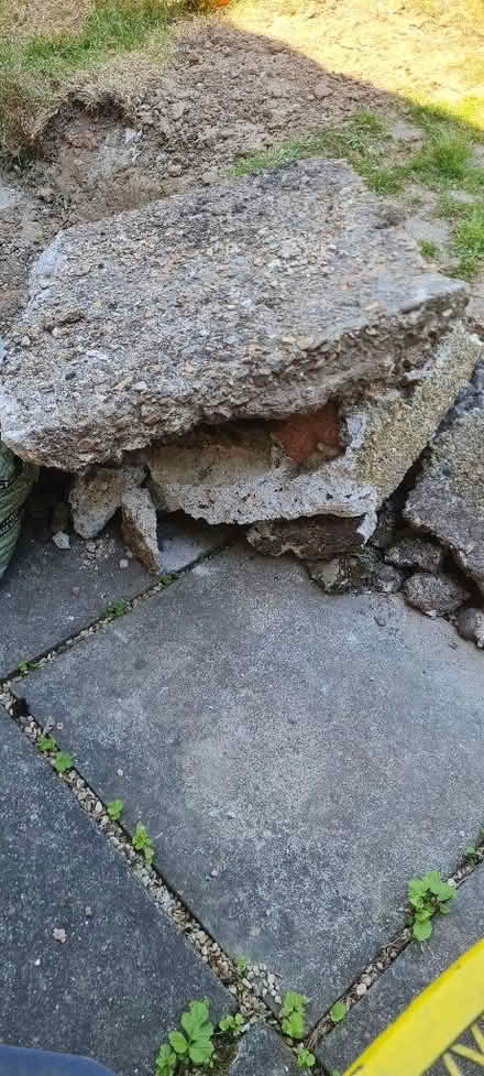 Photo of free Hardcore, concrete pieces (Priestwood RG42) #1