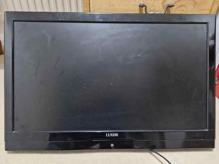Photo of free TV - not smart (Hailsham BN27) #1