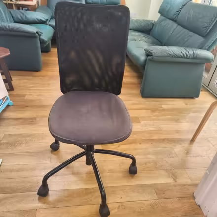 Photo of free Computer chair (Old Coulsdon CR5) #2