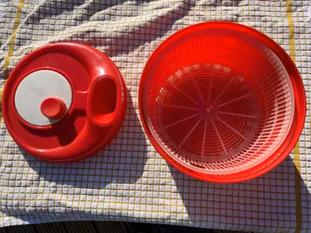 Photo of free Salad spinner (BS32) #4