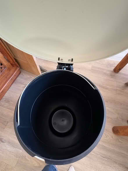 Photo of free Pedal Bin (Dormansland RH7) #4
