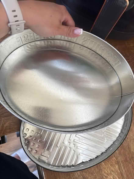 Photo of free Empty tin box - great for storing (Newbury Park IG2) #3