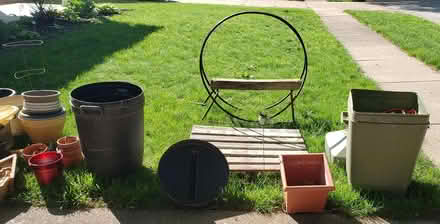 Photo of free STUFF! Sunday, May 11 Day 2 (735 Foxwick Dr, Ballwin, 63011) #3
