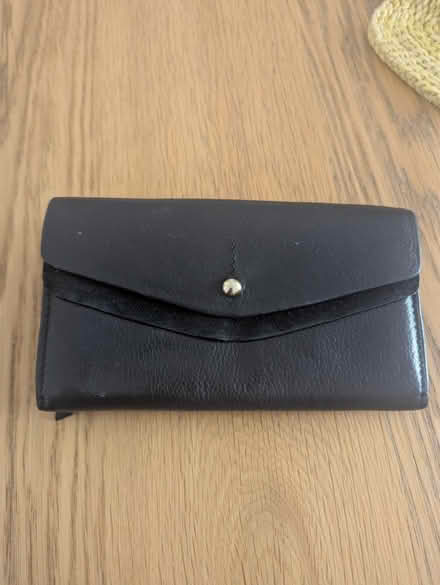 Photo of free Women's purse (OX4 Boulter Street) #3